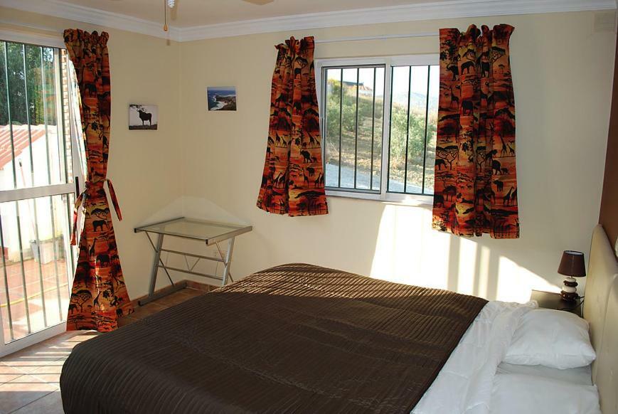 Bed & Breakfast Finca De Los Suenos Алаурін-де-ла-Торре Екстер'єр фото